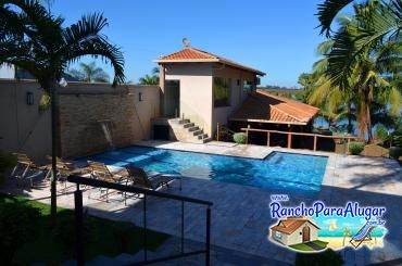 Recanto do Sabiá para Alugar em Miguelopolis - Piscina