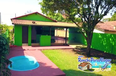 Rancho Kauan para Alugar em Miguelopolis - Piscina ao Lado da Casa