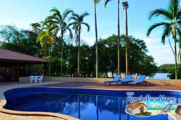 Rancho Bandeirante para Alugar em Miguelopolis - Piscina