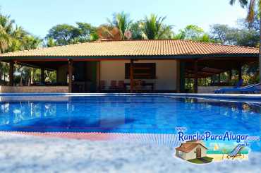 Rancho Bandeirante para Alugar em Miguelopolis - Piscina
