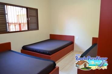 Rancho Meirival 3 para Alugar em Miguelopolis - Suite 2