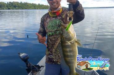 Renan Peraro Guia de Pesca Profissional Guia de Pesca e Piloteiro em Miguelopolis - Agência de Pesca <Piranga Tur> Guia de Pesca e Piloteiro em Miguelópolis