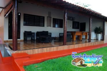 Rancho do Pedro para Alugar em Miguelopolis - Varanda na Casa