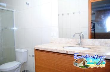 Rancho Recanto Maranata para Alugar em Miguelopolis - Banheiro da Suite 1