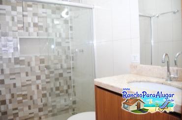 Rancho Recanto Maranata para Alugar em Miguelopolis - Banheiro da Suite 3