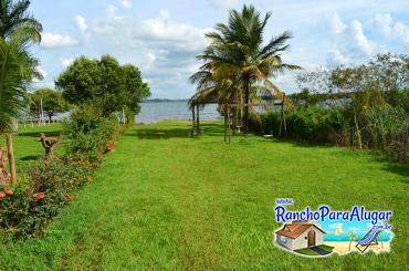 Rancho Estância do Angá para Alugar em Miguelopolis - Vista da Piscina para o Rio