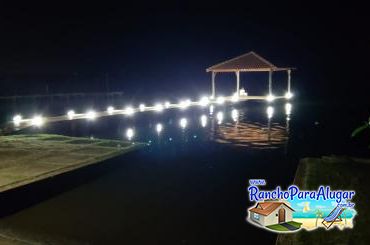 Rancho Recanto Falcão para Alugar em Miguelopolis - Pier a Noite