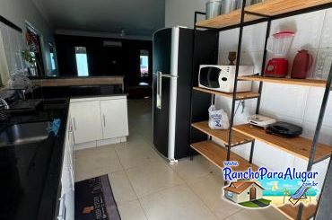 Rancho Recanto Falcão para Alugar em Miguelopolis - Cozinha Interna