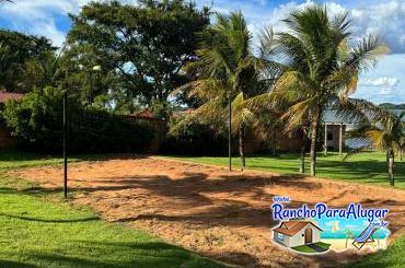 Rancho Recanto Falcão para Alugar em Miguelopolis - Quadra de Areia
