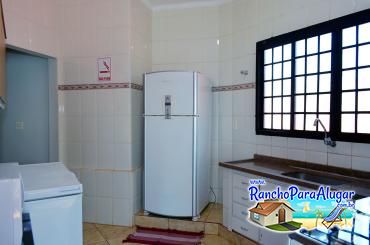 Rancho Aurora para Alugar em Miguelopolis - Cozinha