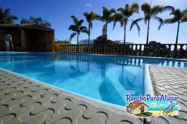 Rancho Luanas para Alugar e à Venda em Delfinopolis - Piscina