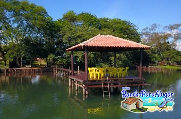 Rancho Mendes para Alugar em Miguelopolis - Quiosque Sobre o Píer