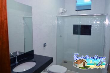 Rancho Top 10 para Alugar em Miguelopolis - Banheiro das Suites