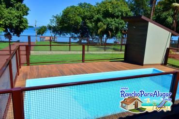 Rancho Nakamura para Alugar em Miguelopolis - Vista da Varanda para a Piscina