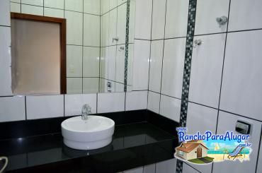Rancho Pedra Rara para Alugar em Miguelopolis - Banheiro Social