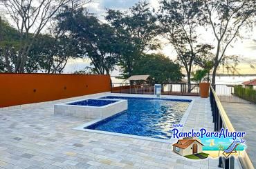 Rancho Alquimista para Alugar em Miguelopolis - Vista da Varanda para a Piscina