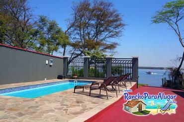 Rancho Mundo da Moda Miguelópolis para Alugar e à Venda em Miguelopolis - Piscina ao Lado da Varanda