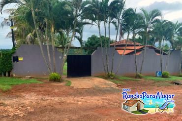 Rancho Edison Cazali para Alugar e à Venda em Ibiraci - Entrada