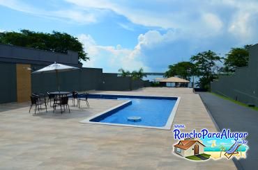 Rancho dos Amigos para Alugar em Miguelopolis - Piscina com Bar Molhado