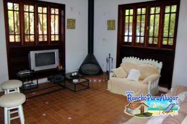 Rancho Santa Felicidade para Alugar em Rifaina - Sala