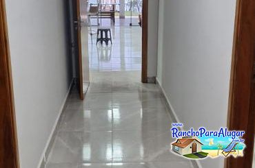 Rancho Pontal do Rio Grande 2 para Alugar em Miguelopolis - Corredor para Sala