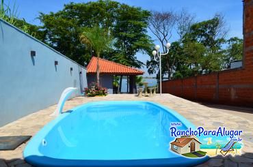 Rancho Santa Luzia para Alugar em Miguelopolis - Piscina