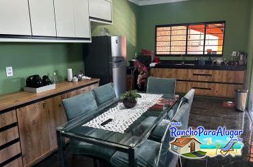 Rancho Recanto da Mirela para Alugar em Miguelopolis - Cozinha