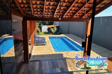Rancho Recanto da Mirela para Alugar em Miguelopolis - Vista da Sala de Jantar para a Piscina