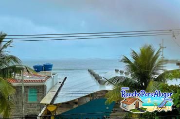 Apartamento em Pitangueiras para Alugar em Guaruja - Vista da Sacada para a Praia