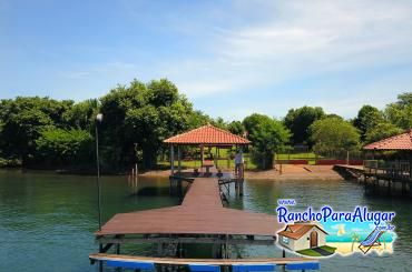 Rancho Dois Irmãos para Alugar em Miguelopolis - Vista do Rio para o Píer