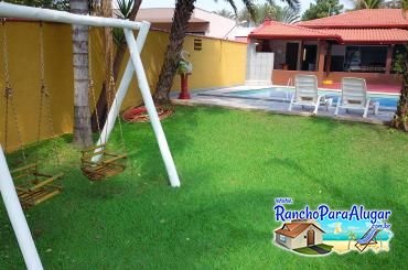 Rancho Du Gordo para Alugar em Miguelopolis - Balanço ao Lado da Piscina