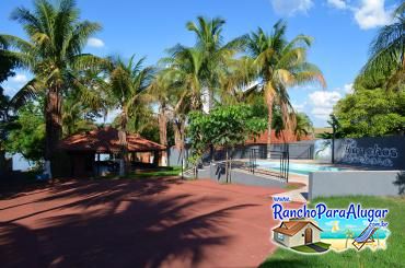 Rancho Barbosa Miguelópolis para Alugar em Miguelopolis - Piscina ao Lado do Quiosque