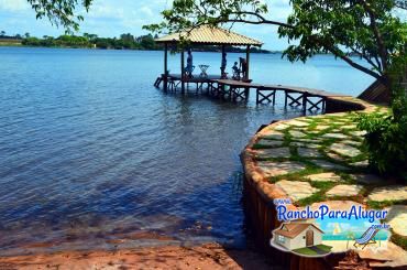 Rancho Recanto Maranata para Alugar em Miguelopolis - Píer com Quiosque