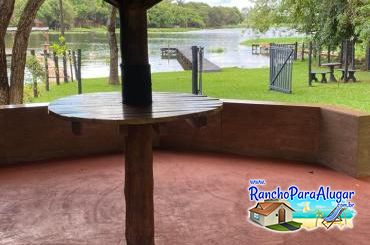 Rancho Alvorada para Alugar em Miguelopolis - Área para Churrasco do Quiosque