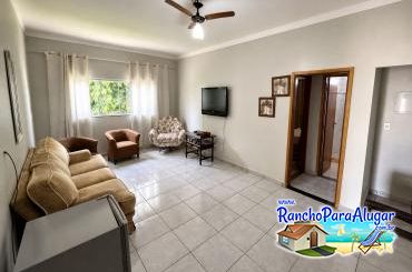 Rancho Rio Grande Premium para Alugar em Miguelopolis - Sala Entre as Suítes