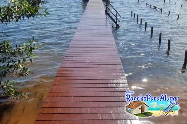 Rancho Santa Luzia para Alugar em Miguelopolis - Pier com Quiosque