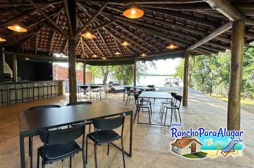 Rancho Chales do Rio Grande para Alugar em Miguelopolis - Varanda