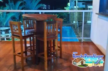 Rancho Recanto Dorotheo para Alugar em Miguelopolis - Vista da Área de Churrasco para a Piscina