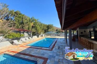Rancho Só Encanto para Alugar em Ibiraci - Piscinas