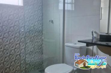 Rancho Moema para Alugar em Miguelopolis - Banheiro das Suites